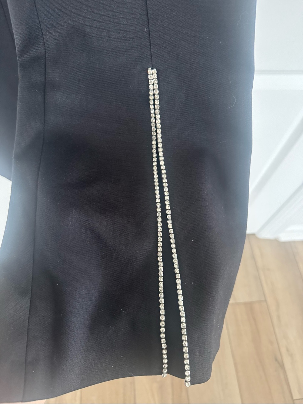 Alice + Olivia Black Rhinestone Slit Flare Dress Pants Size 6 - Picture 2 of 6